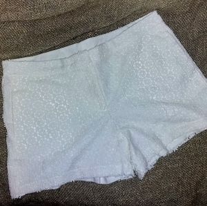 *5 for $30* JOE FRESH WHITE SHORTS